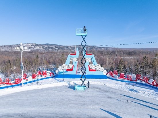 -48℃ 乐圆技术高空车漠河挑战极寒 凝固态碳电池突破行业低温极限_fororder_image005